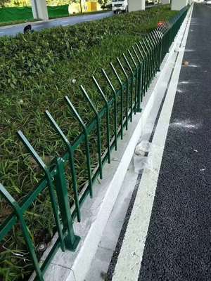 草坪护栏