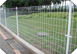 监狱护栏网 河北恒群丝网 在线咨询 护栏网高清图片 高清大图