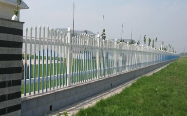 围墙塑钢护栏网生产厂家/广西塑钢护栏网价格