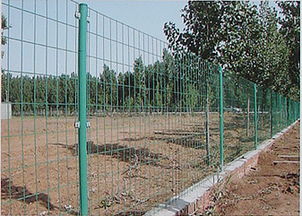 护栏网介绍宇琦护栏网厂专业围栏防护网介绍