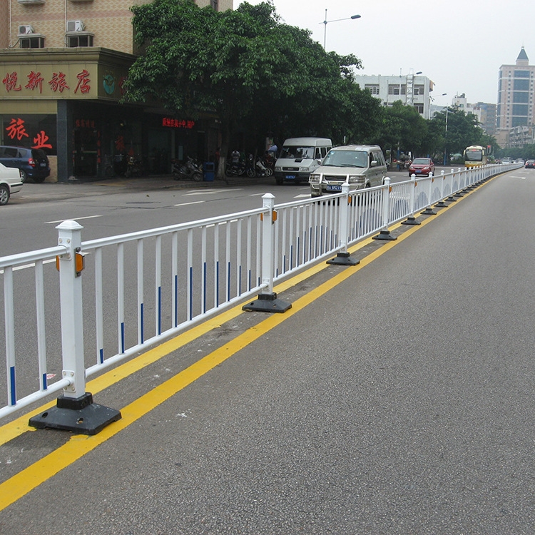 江门市政道路护栏 城市马路中心交通对流城市道路防护栏